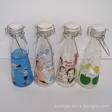 Glass Bottle with Decal, Rubber Pad 540mL Capacity and White Ceramic Lid